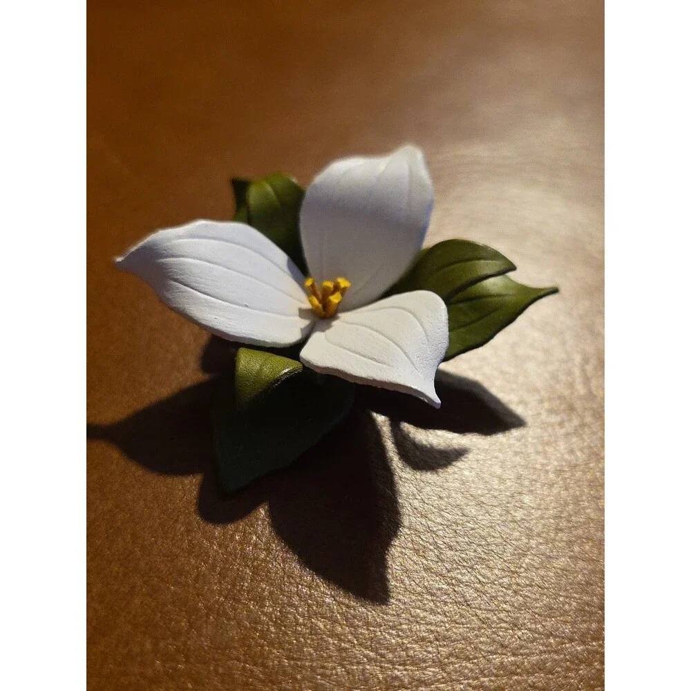Trillium Lily Brooch made of leather